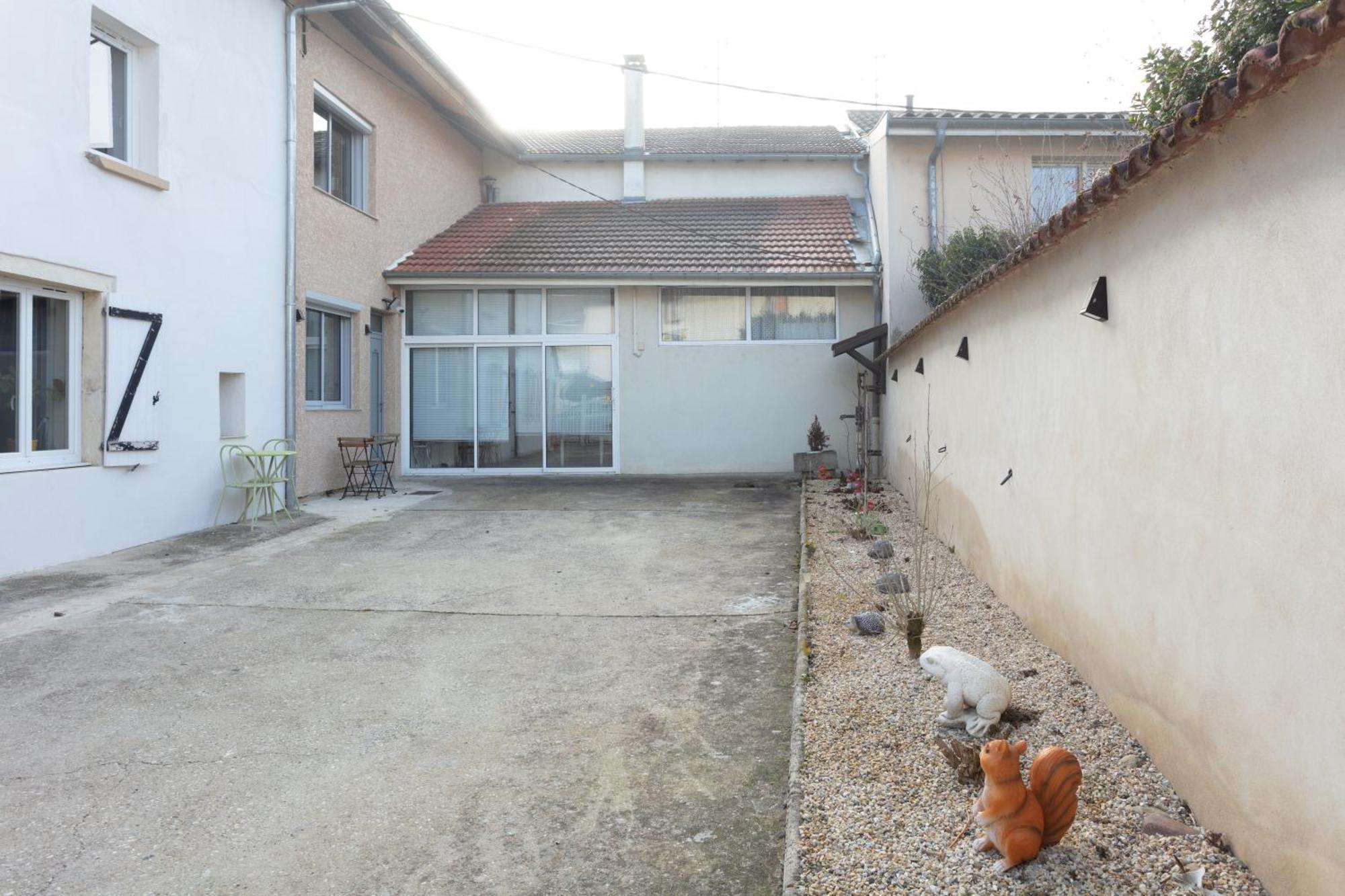Logement Equipe Saint-Paul-de-Varax Екстериор снимка